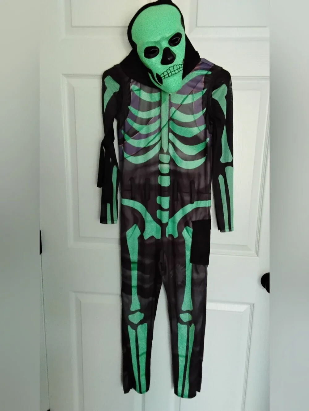 Fortnite Kids Skull Trooper Glow Green Skeleton Costume with Mask
